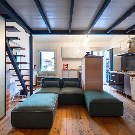 Elegant Loft - Center