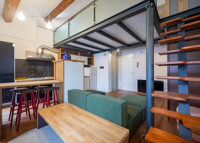 Elegant Loft - Center